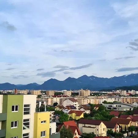 Апартаменты Quiet Place With Mountain View